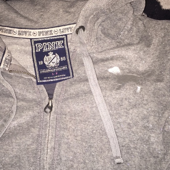 SOLD!! PINK VS Hoodie Lounge Suit🚨🚨🚨SOLD - Picture 2 of 8